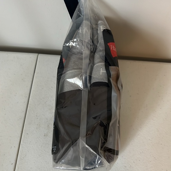 Hanes 4pk Tagless boxer briefs for men. New with tags. Size M - Picture 5 of 6